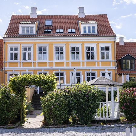 Arnfeldt Hotel Ærøskøbing Extérieur photo